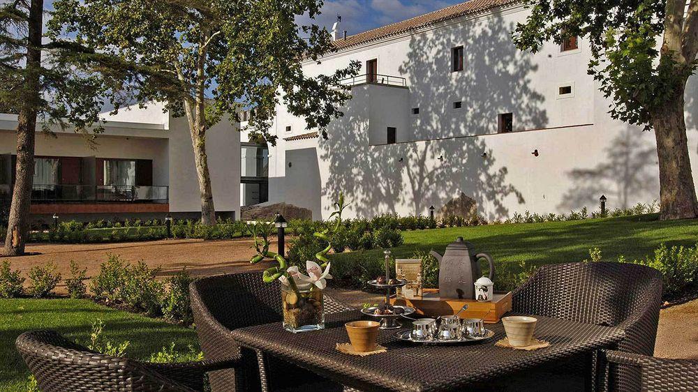 Hotel Convento Do Espinheiro, Historic & Evora