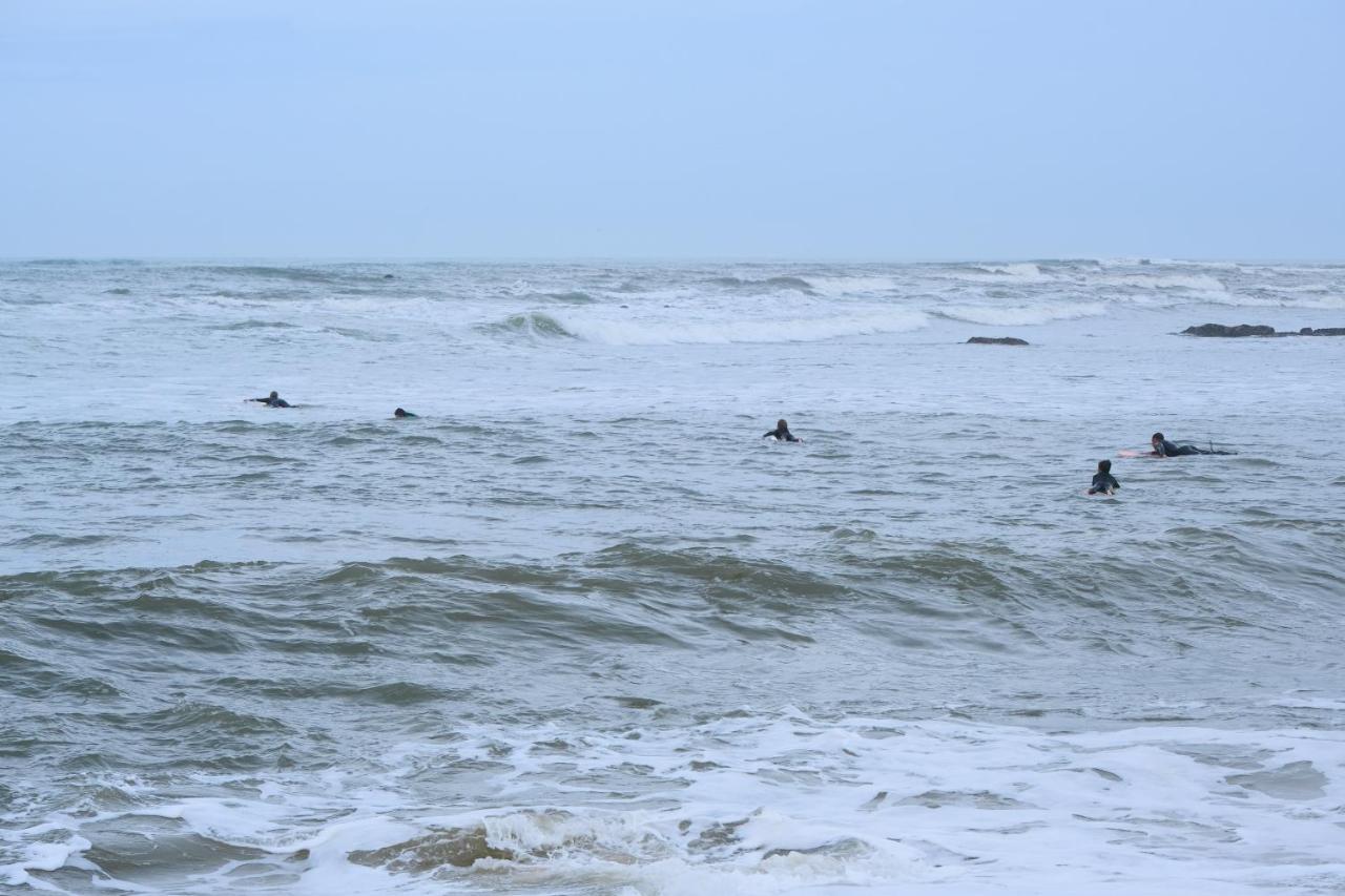 Atlantic Getaway - T1 100 M To The Waves Apartment