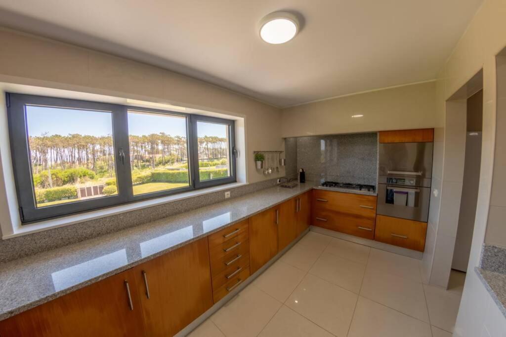 Panoramic Beachfront - Direct Access
