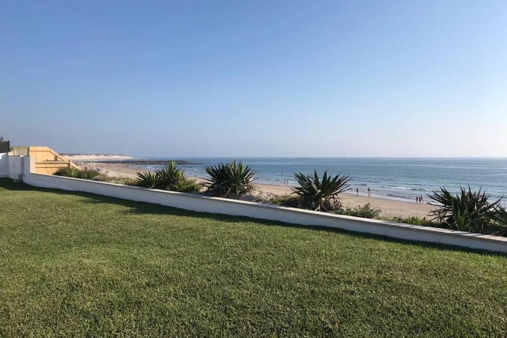 Panoramic Beachfront - Direct Access Villa Esposende
