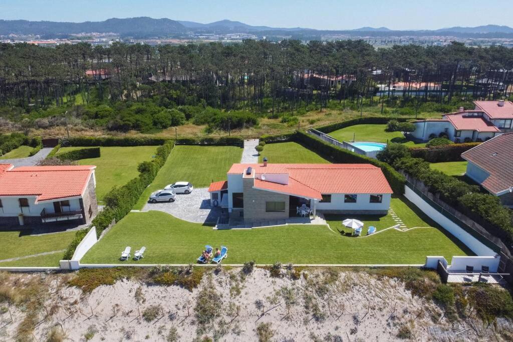 Villa Panoramic Beachfront - Direct Access Esposende