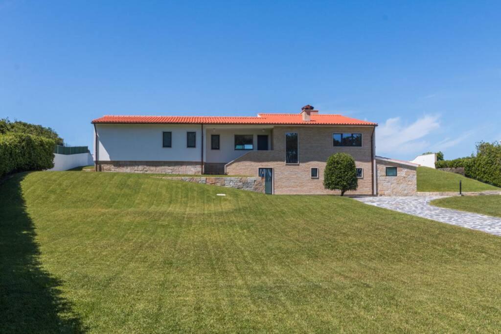 Panoramic Beachfront - Direct Access