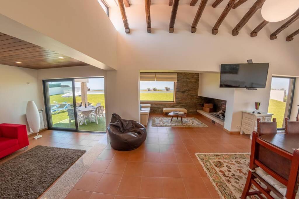 Panoramic Beachfront - Direct Access * Esposende