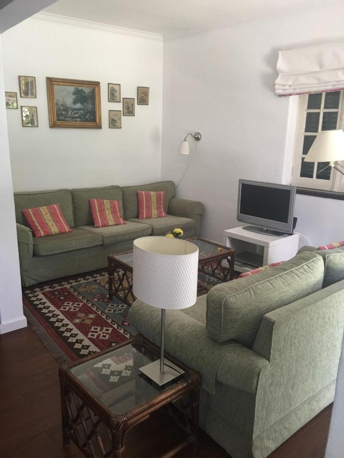 3 Bedroom Town House - Historic Centre Of Cascais. 100 Mts From The And Centre Of * Cascais
