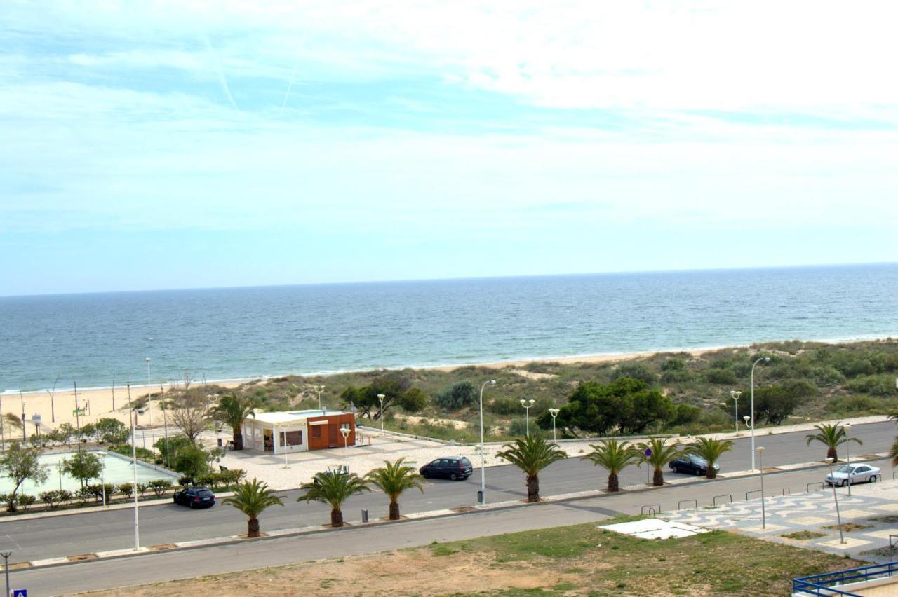 T1 Com Vista Mar Na De Monte Gordo