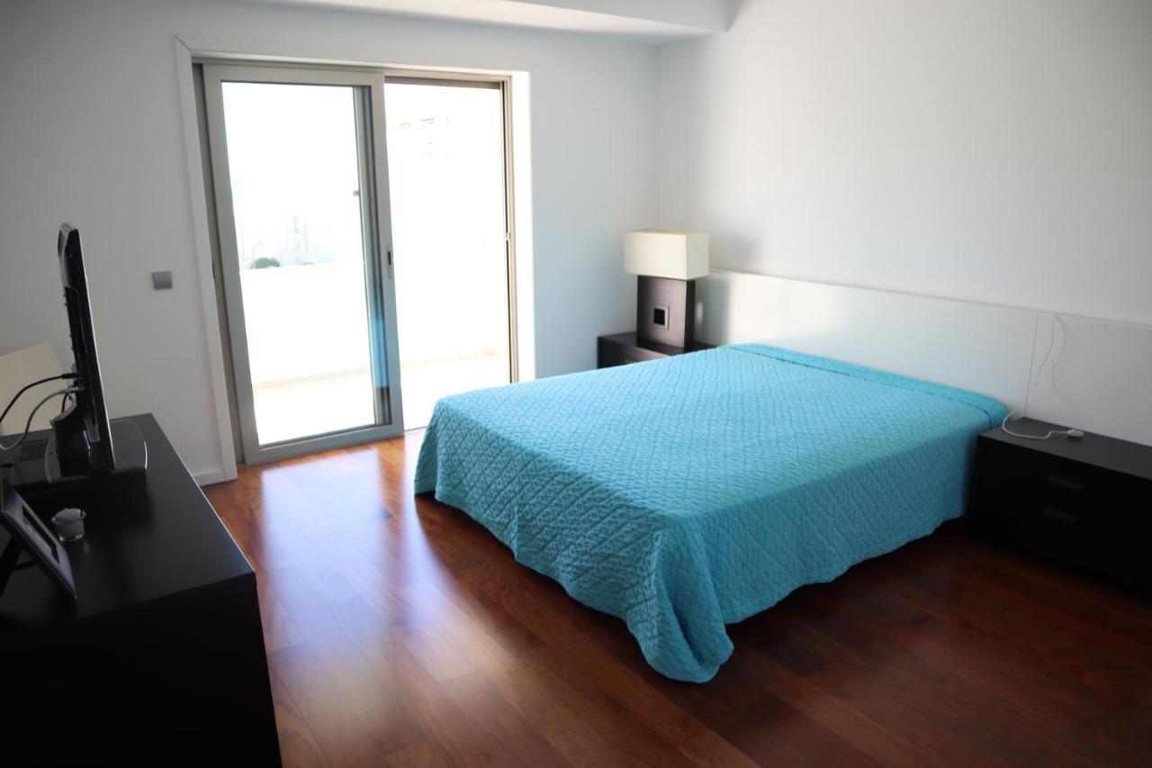 Dos Salgados, 5bdr, Front, Near Salgados Golf Club Villa *