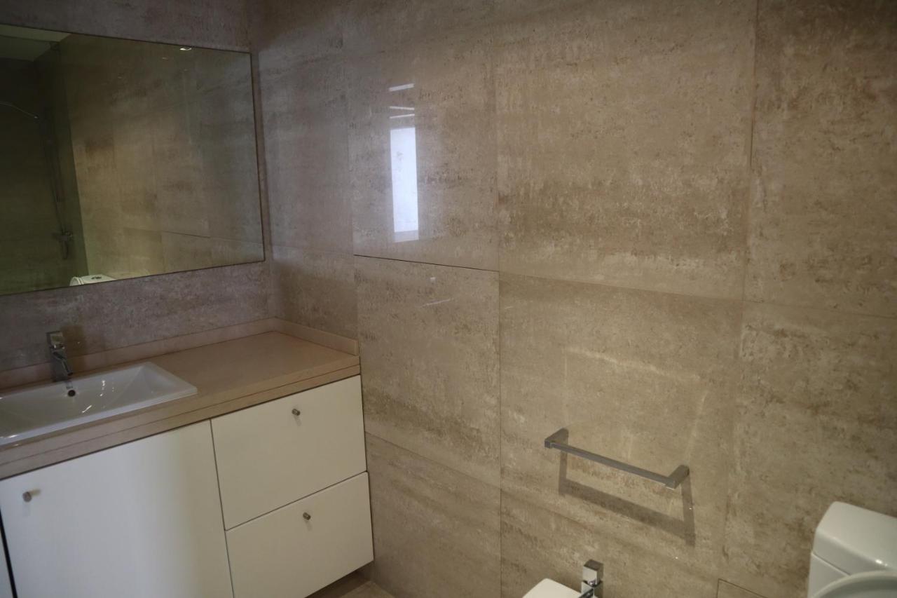 Dos Salgados, 5bdr, Front, Near Salgados Golf Club Villa *