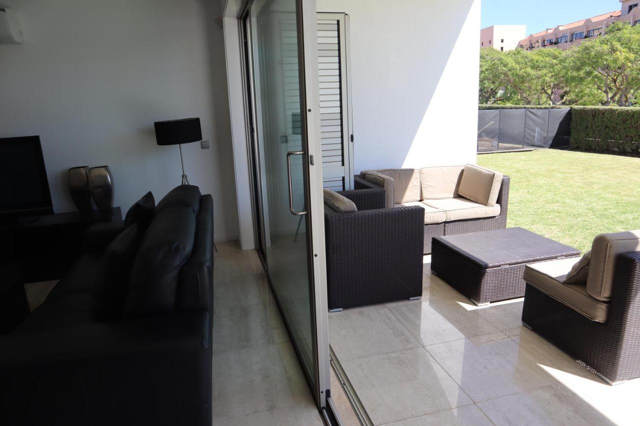 Villa Dos Salgados, 5bdr, Front, Near Salgados Golf Club