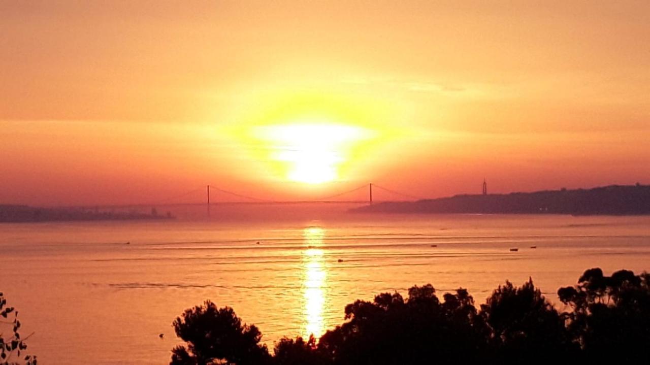 Alto Da Barra 186e - Parking & Sea View * Oeiras