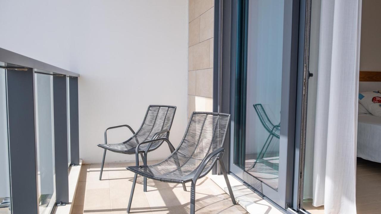 The Roof Da Rocha Apartment *