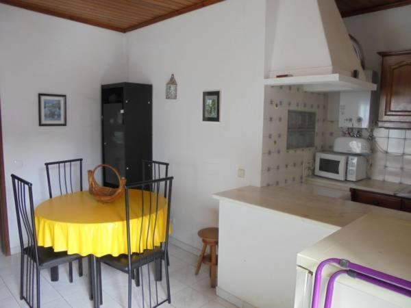Ema'S Beach And Nightlife House Apartment *