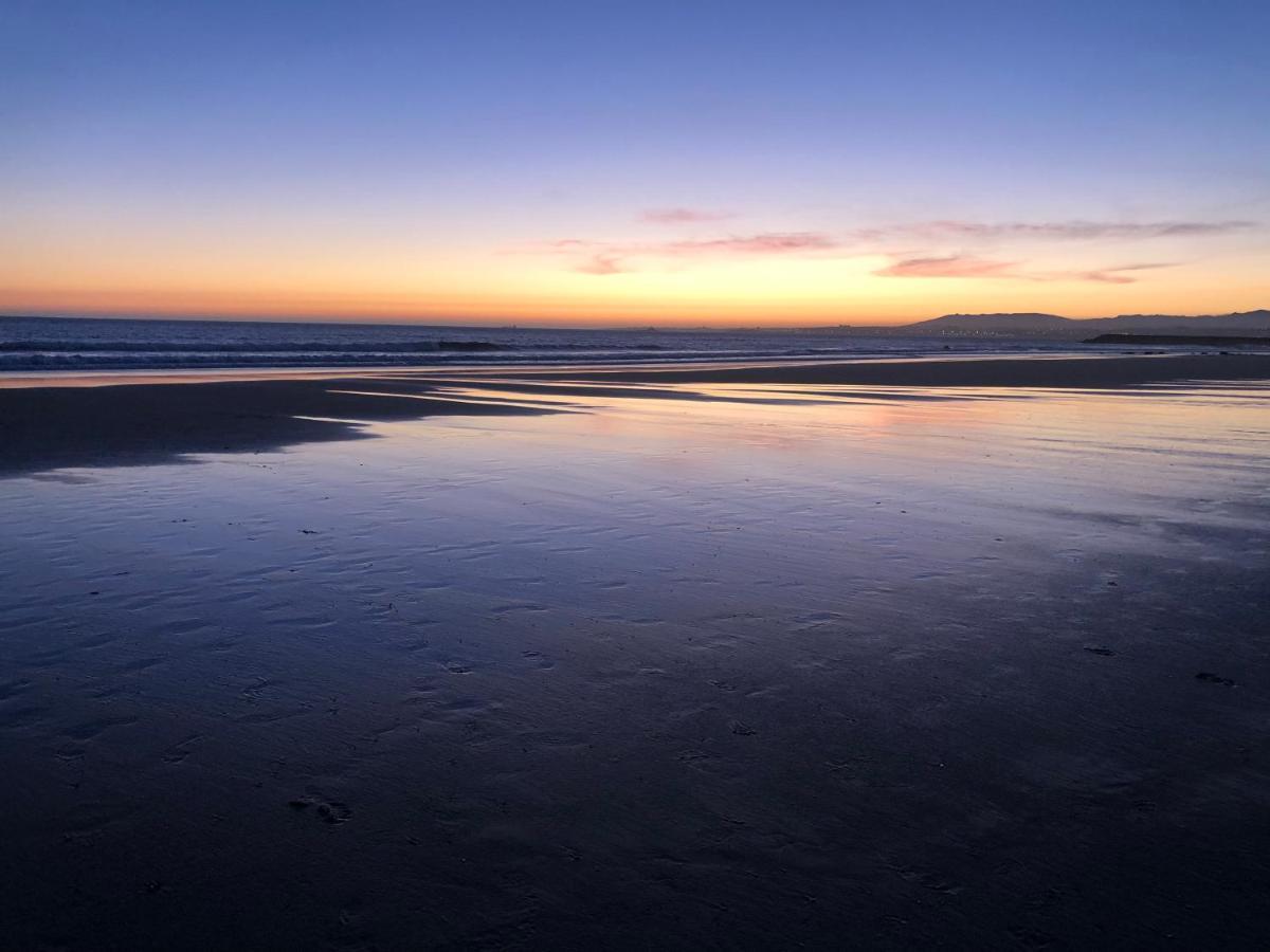 Qiu Lux Costa da Caparica