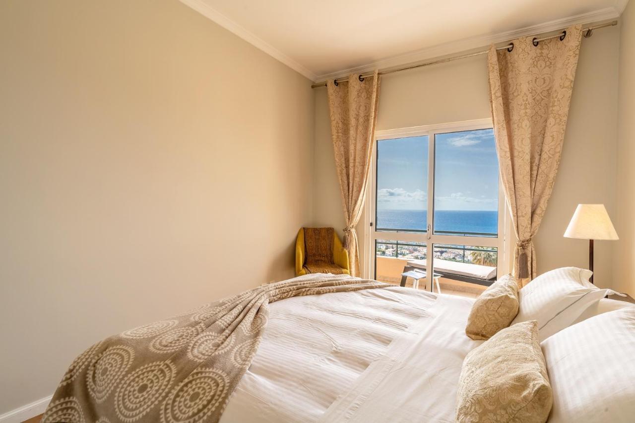 Stylish With Balcony And Amazing Views Over Funchal And The Sea * Funchal (Madeira)
