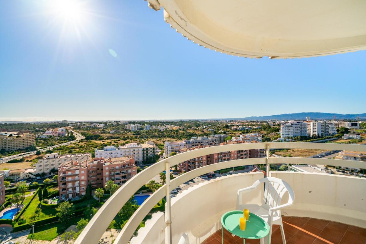 Rocha Sunset Apartment *