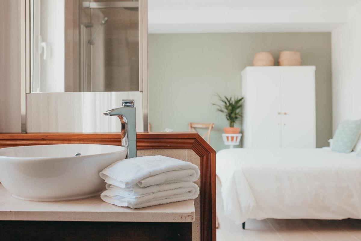 Bed & Breakfast Joy House 2*