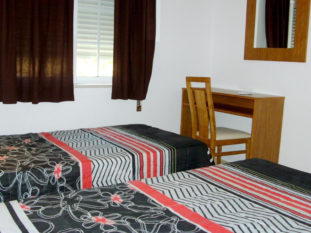 Charming With Shared Pool Apartment *