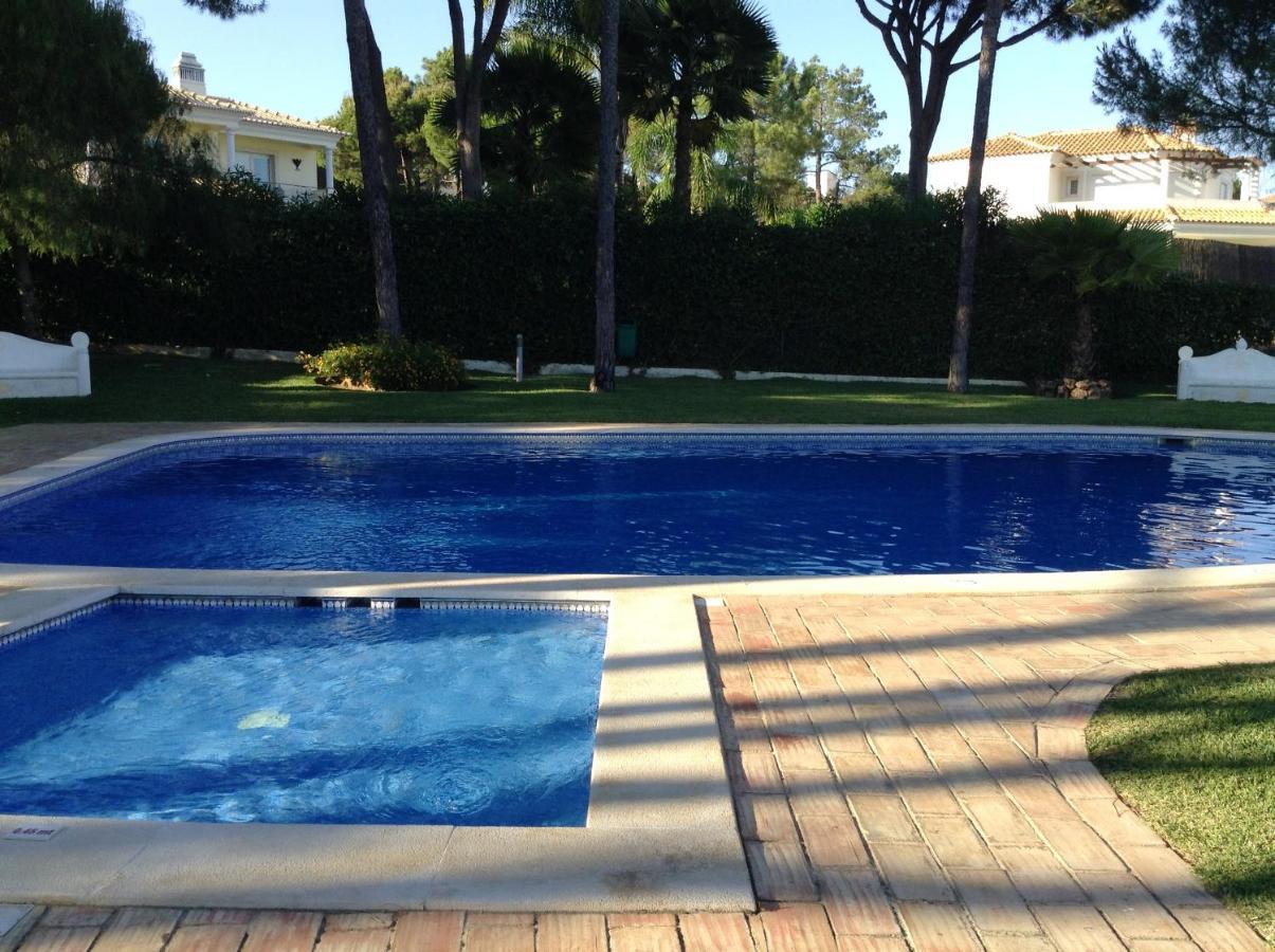 Charming House In With Shared Pool * Vilamoura