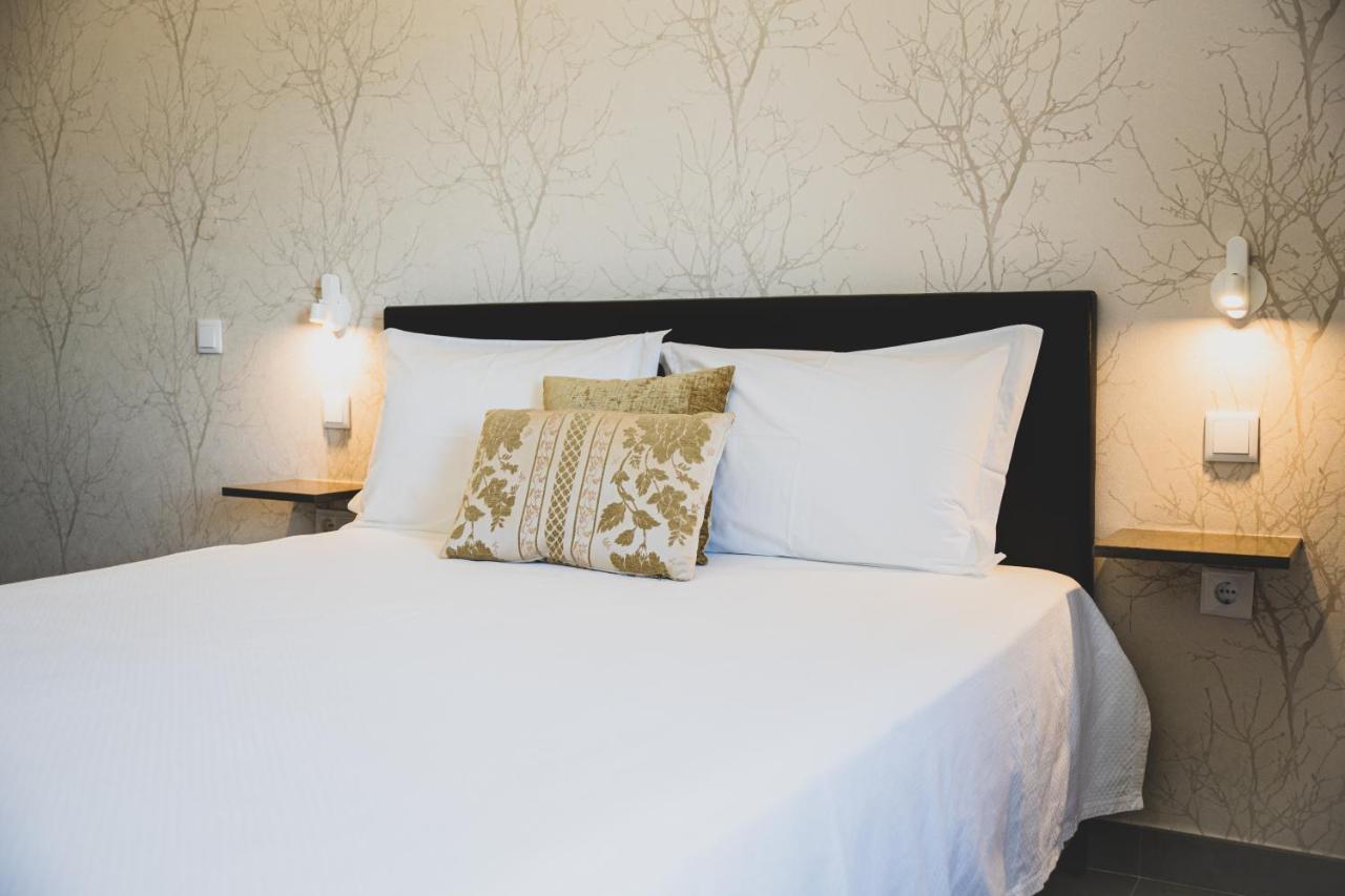 Bed and breakfast With Pool & Garden By Host Wise