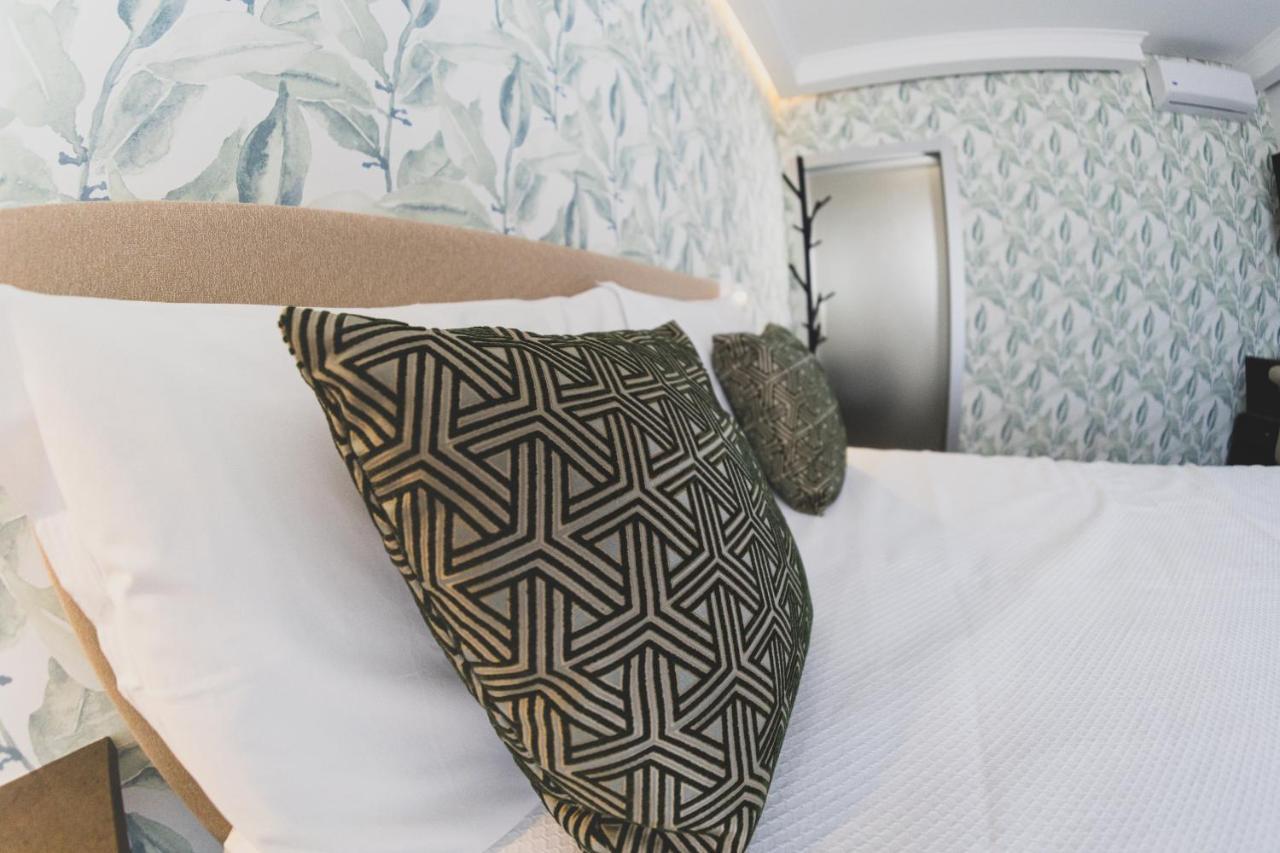 Vila Fuzeta With Pool & Garden Bed and breakfast Fuseta