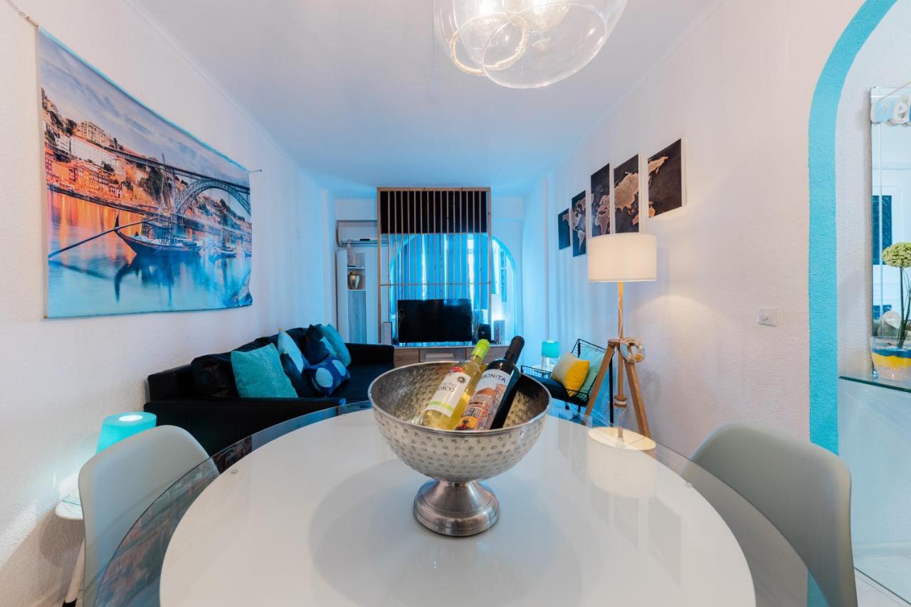 2 - 5 Mins From & Bars * Costa da Caparica