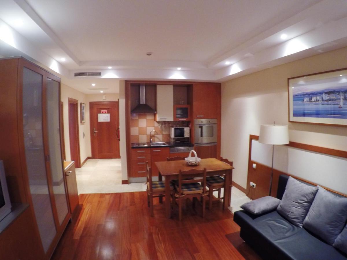 Apartment Apartment With One Bedroom In Estombar With Wonderful City View Shared Pool Enclosed Garden 4 Km From The Beach