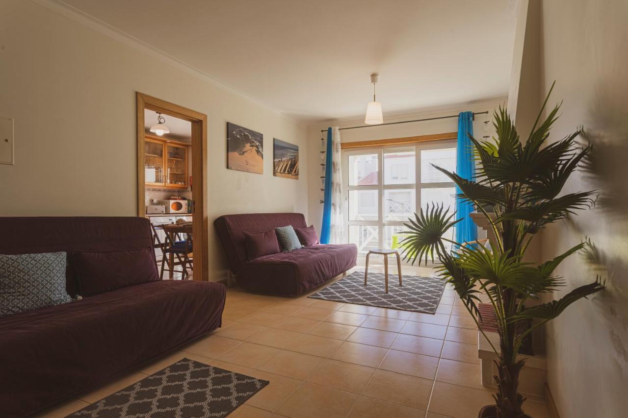 12 - Baleal Surf Apartment *