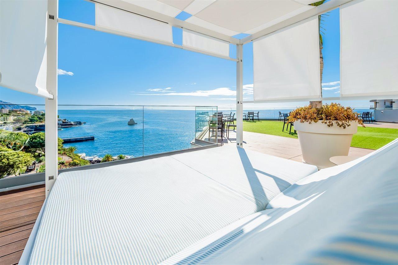 Baia Azul Hotel Funchal (Madeira)
