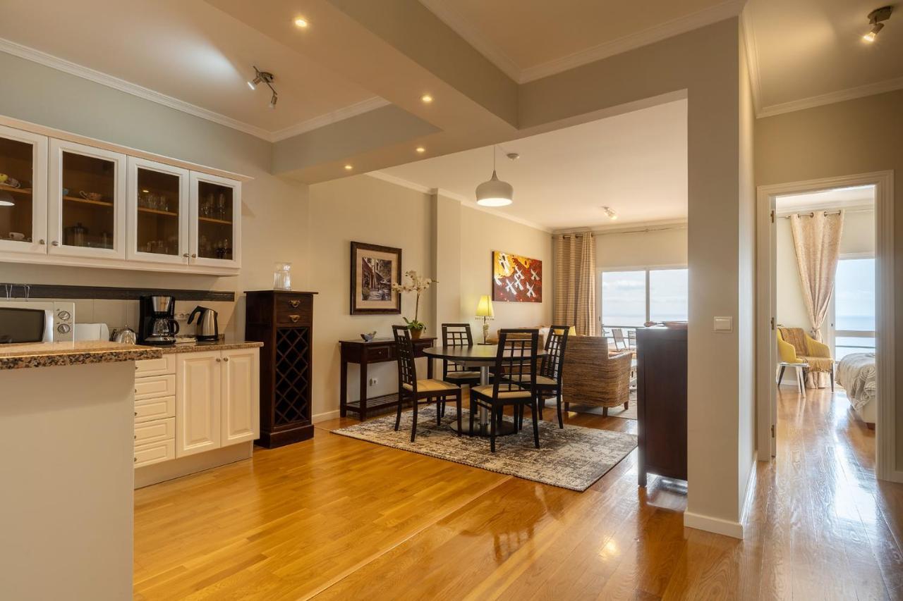 Stylish With Balcony And Amazing Views Over Funchal And The Sea *