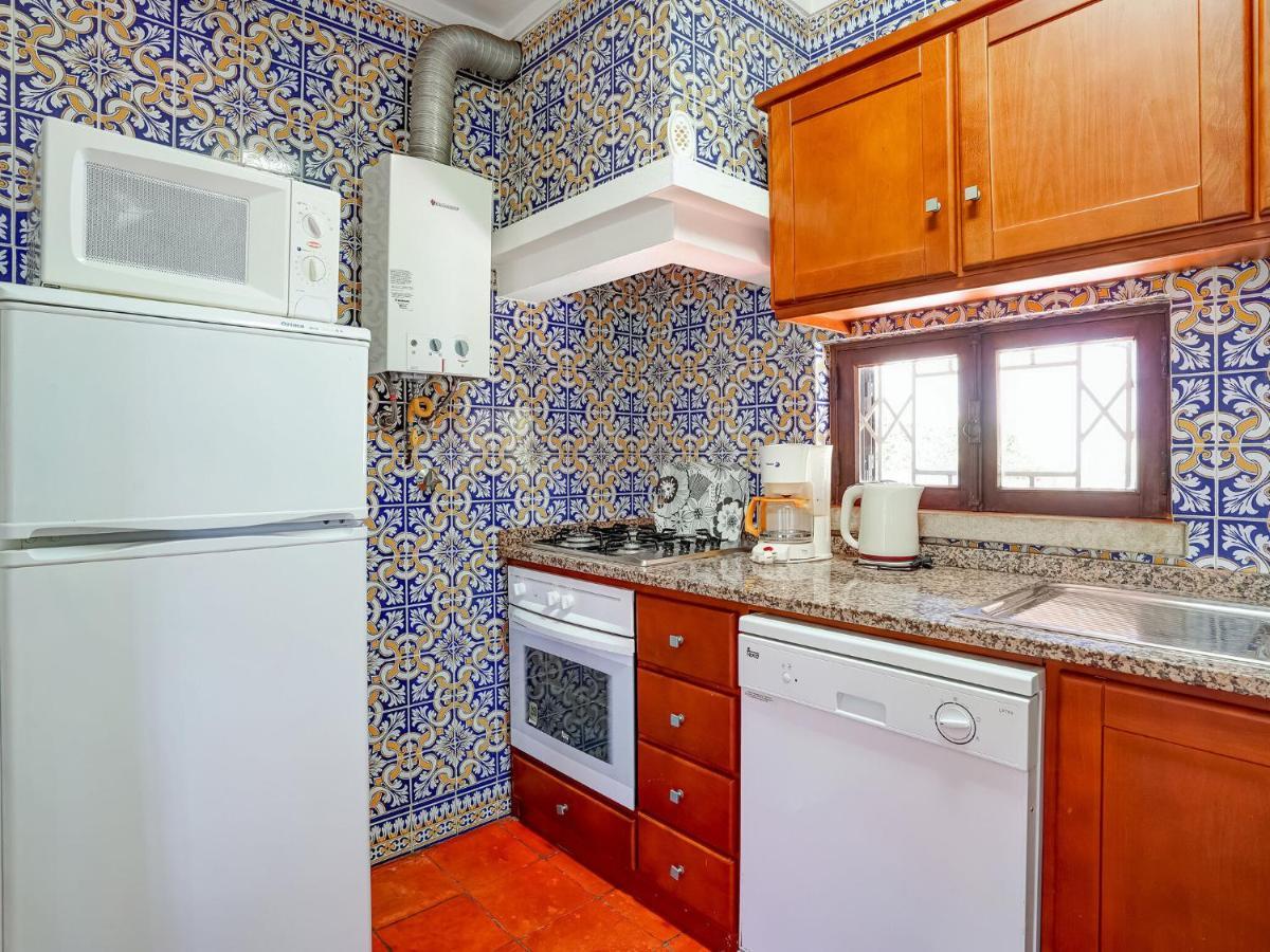 Lovely Villa In Vilamoura With Private Pool Villa *