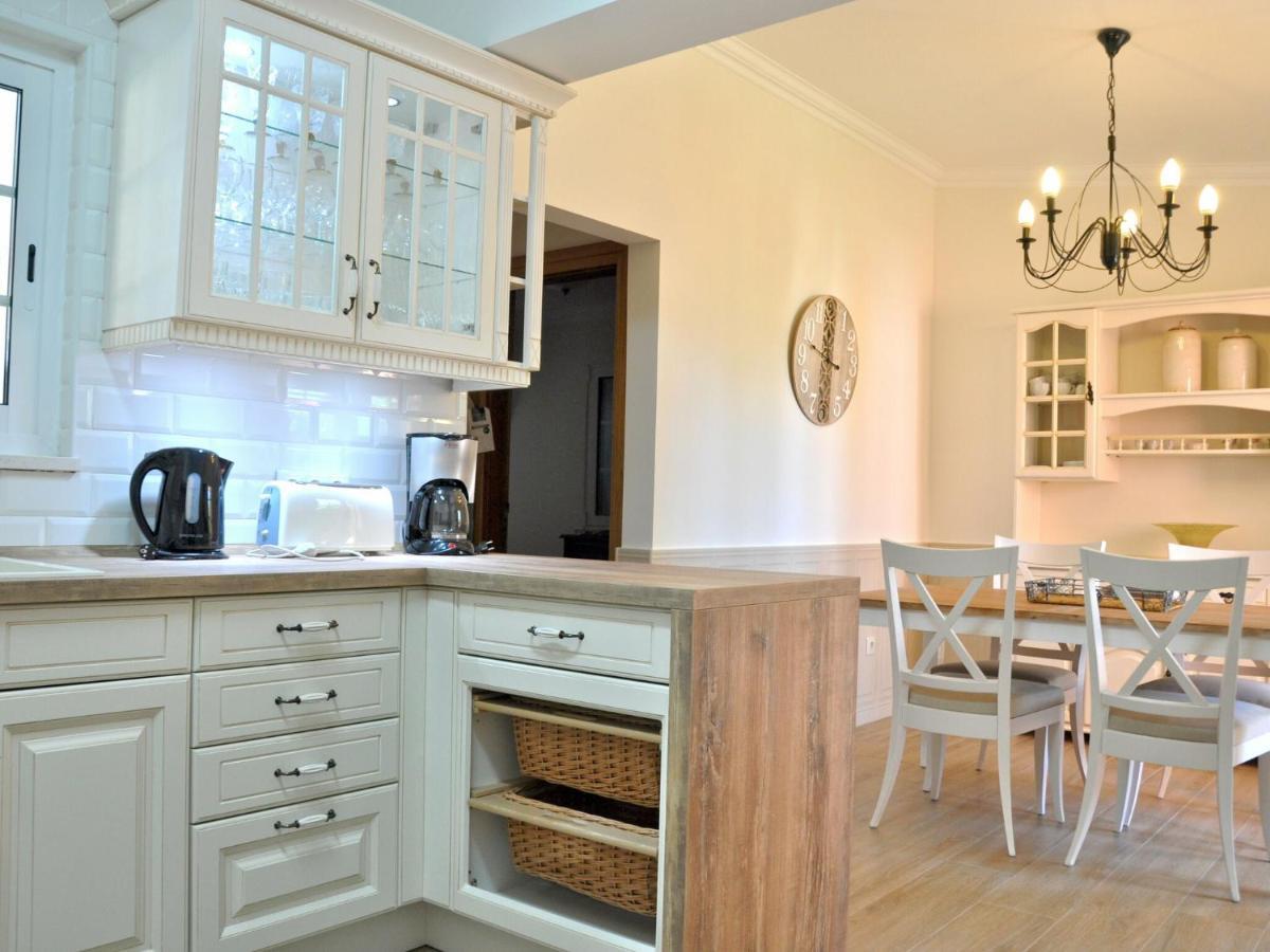 Villa In A Quiet Area With Private Pool Near The Golf Courses And The Marina Villa Vilamoura