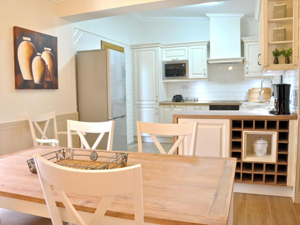 Villa Villa In A Quiet Area With Private Pool Near The Golf Courses And The Marina