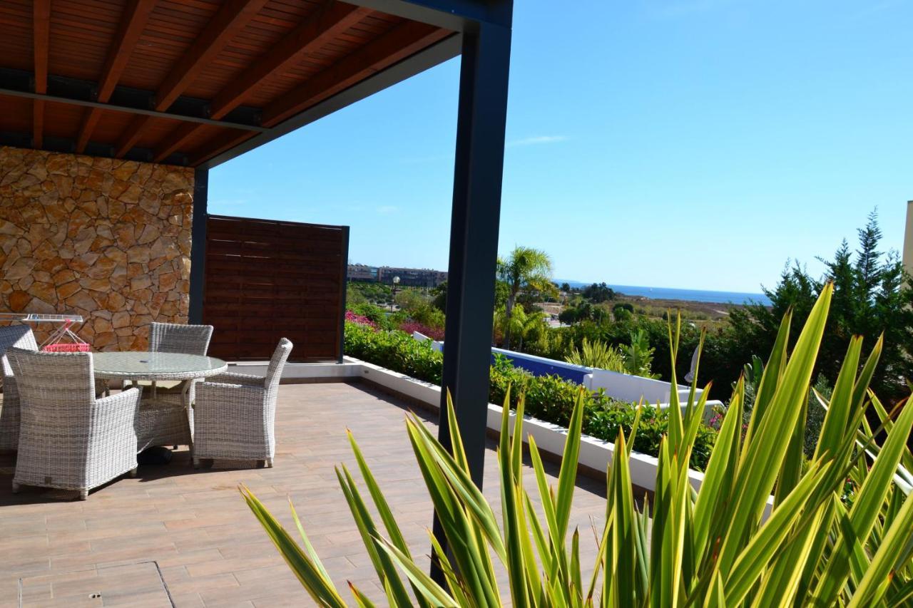 Apartamento Vila Bella, Meia Praia,