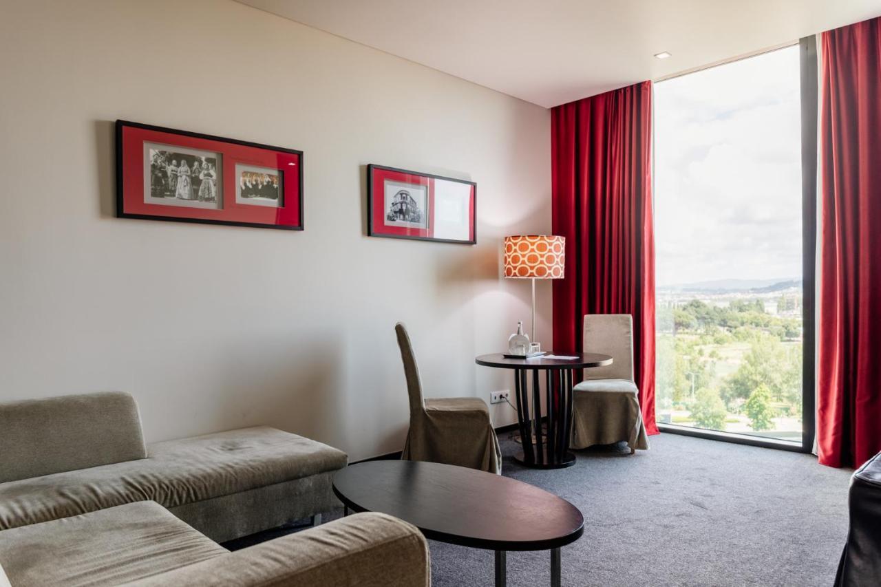 Hotel Axis Viana Business &