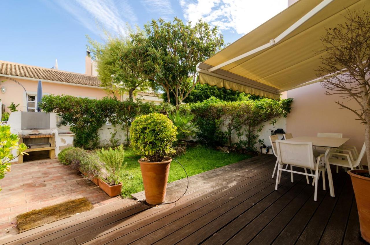 Holiday home Charming House In With Shared Pool