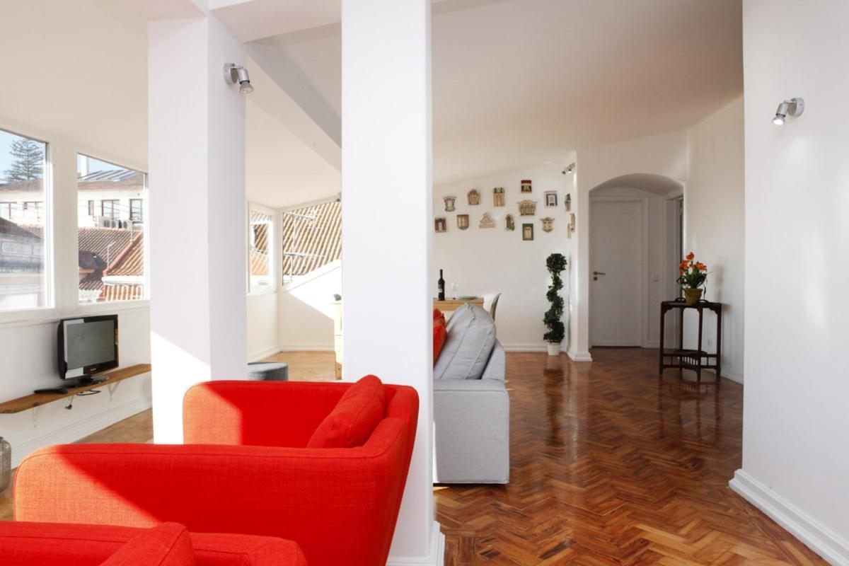 Downtown With Sea View Apartment