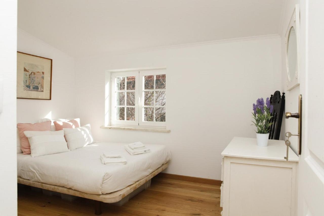 Cushy With Garden In *