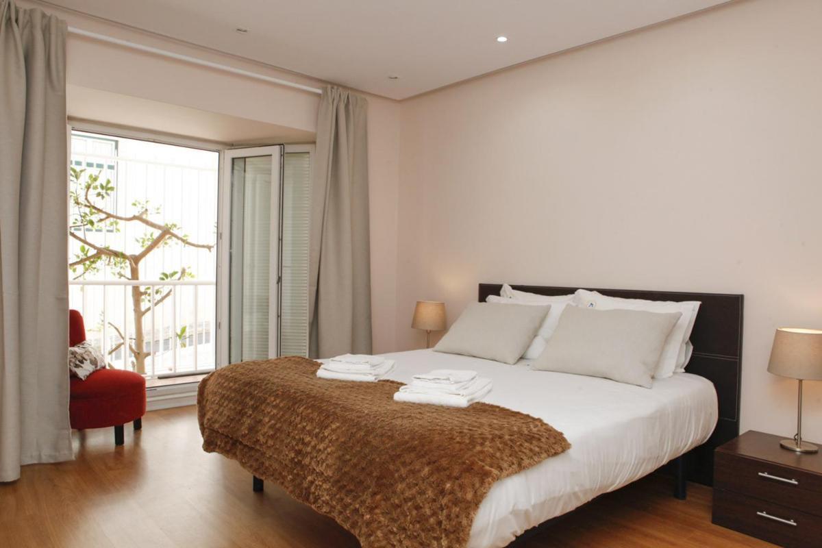 Apartment The Words' In The Heart Of