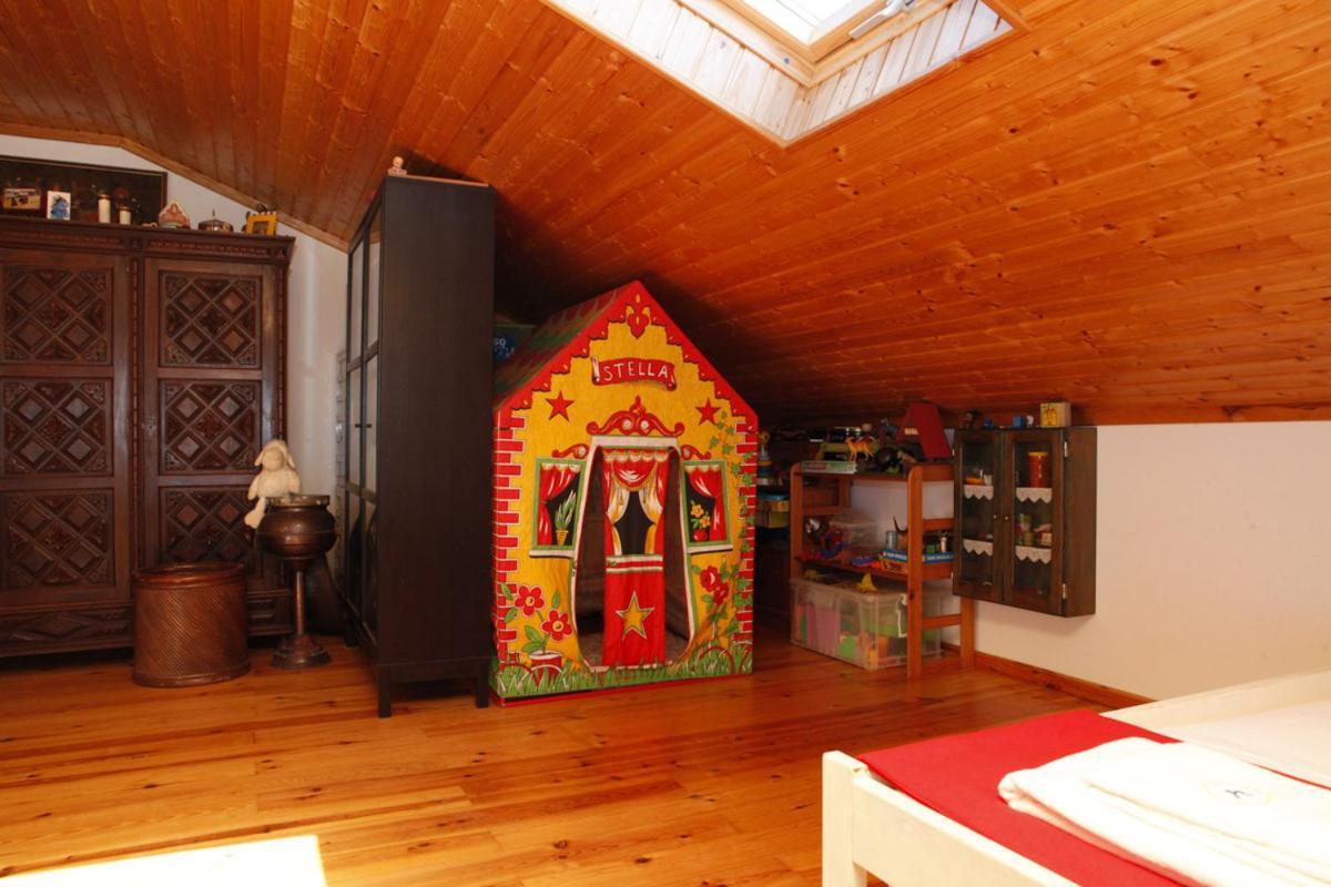 Сasa de vacaciones Mira Guincho House With Sea View And Garden, Cascais *