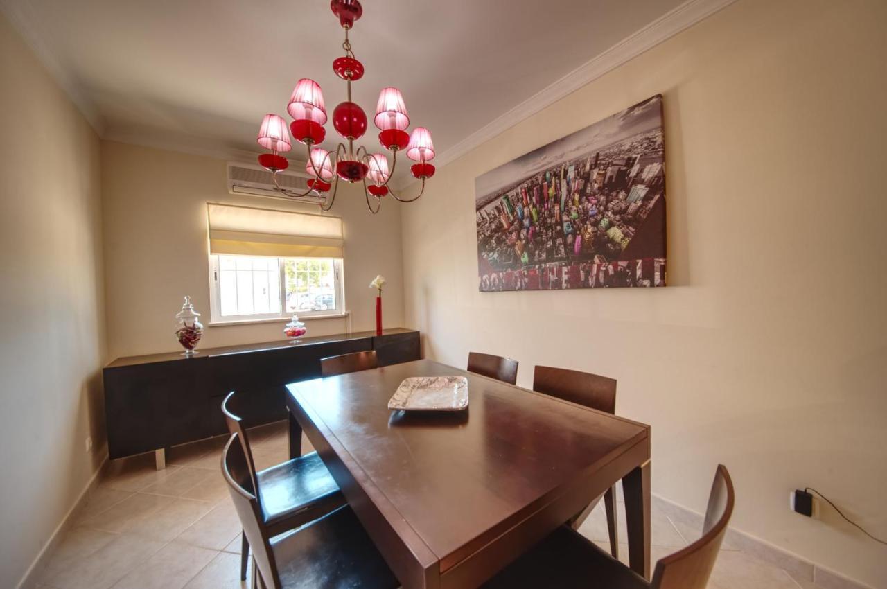 Spacious House With Private Pool In