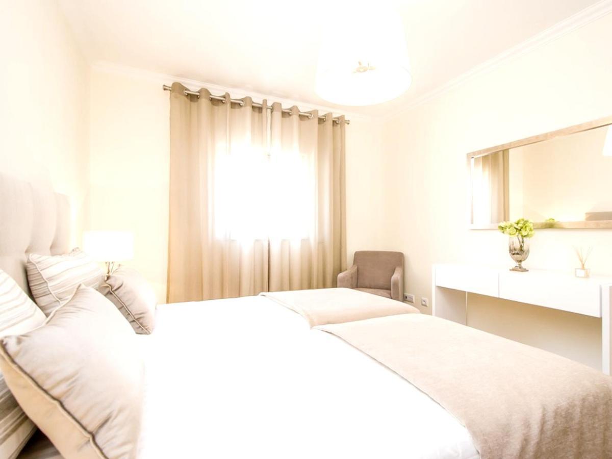 View Apartment: Pool, Garden & Proximity Apartment *