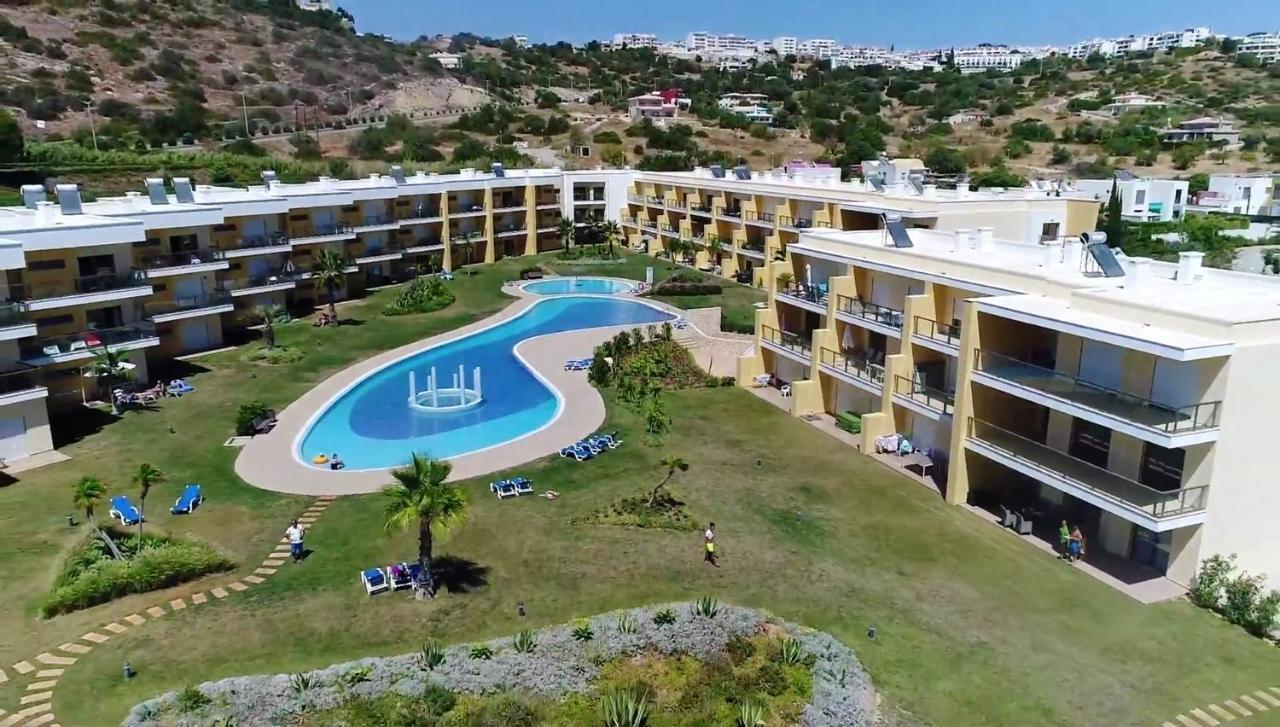 View Apartment: Pool, Garden & Proximity