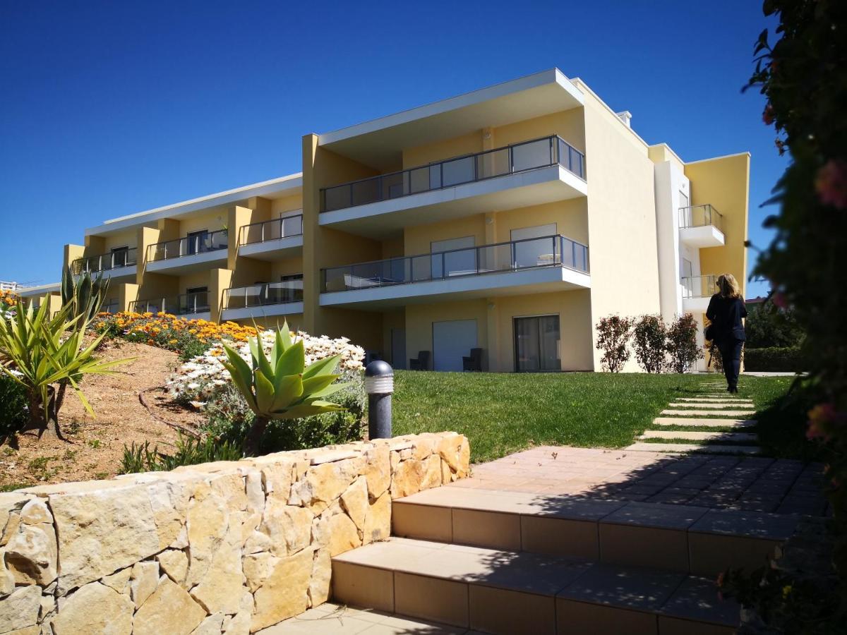 Apartment View Apartment: Pool, Garden & Proximity Albufeira