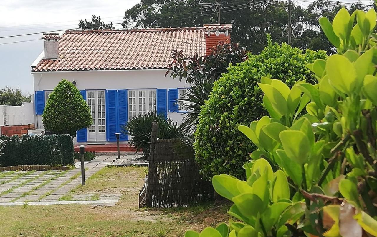 Casa De *