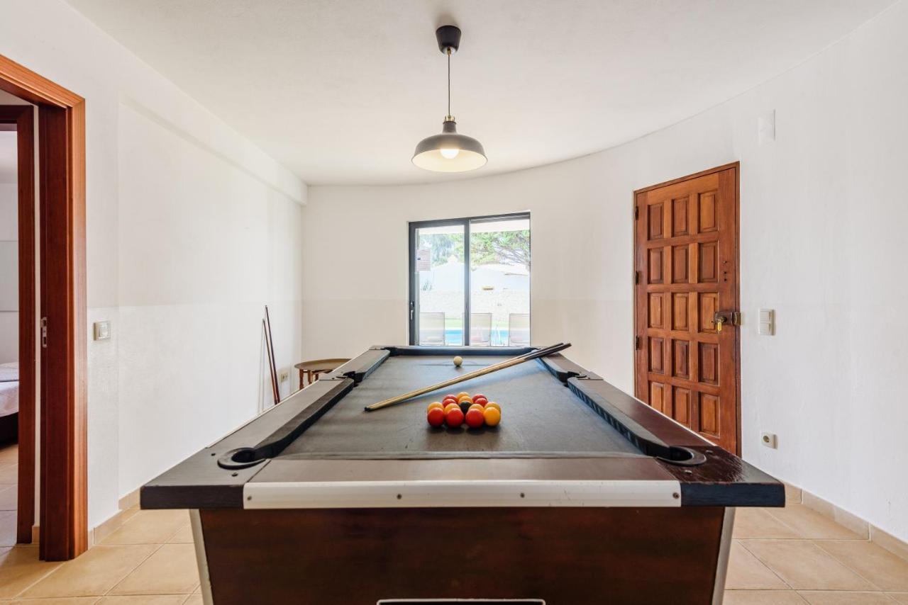 Protea - 5 Bedroom, Beach, Air-con, Wifi Holiday home