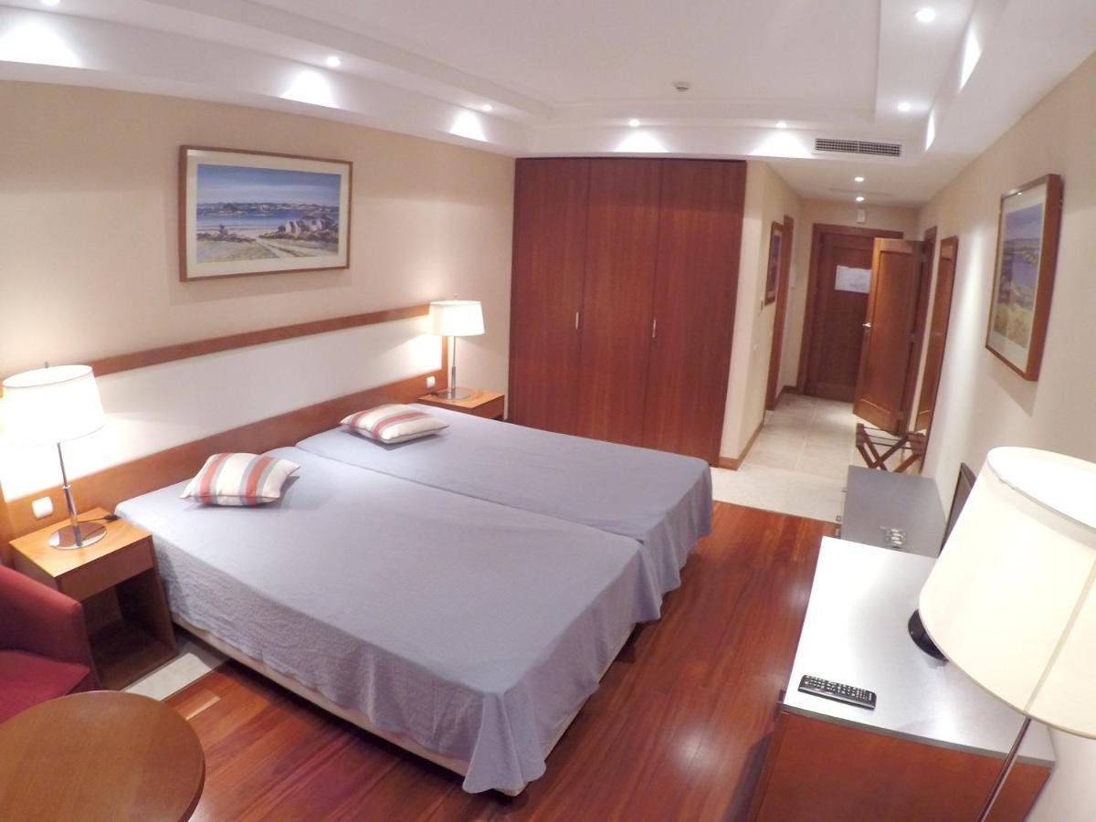 Apartment With One Bedroom In Estombar With Wonderful City View Shared Pool Enclosed Garden 4 Km From The Beach *