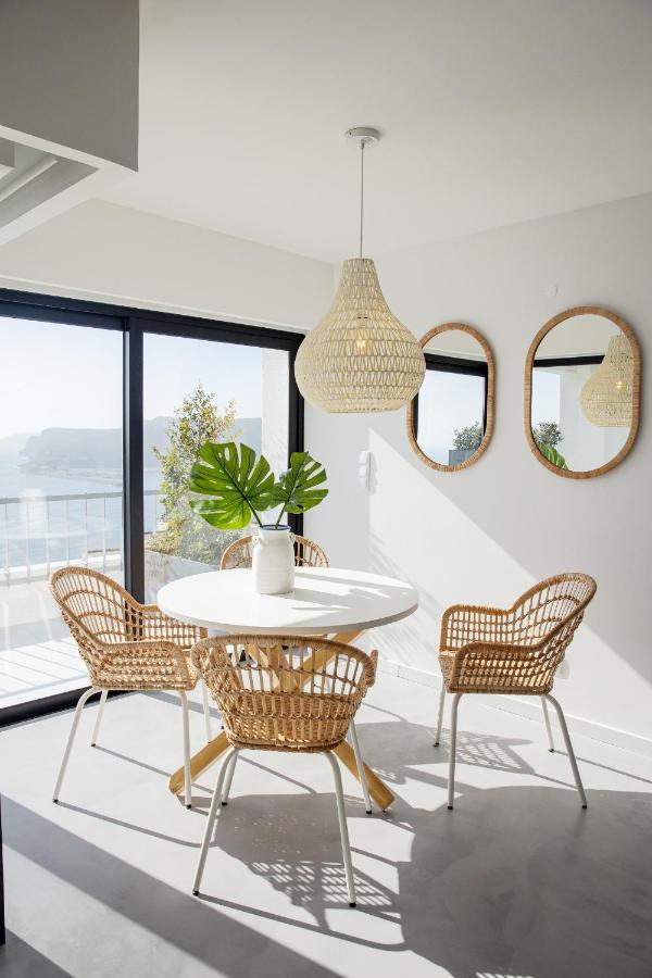 Apartment Cliff By Saudade