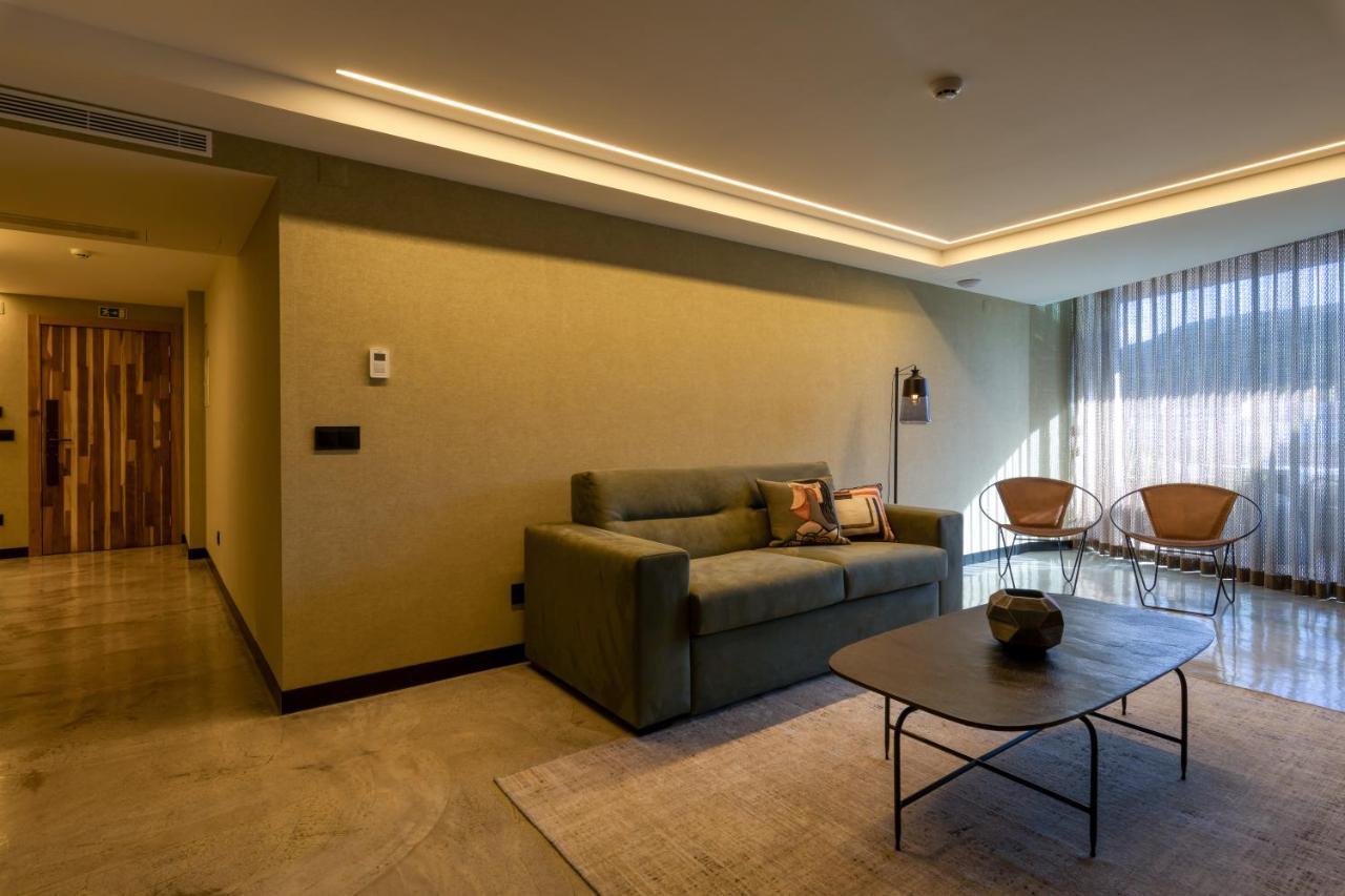 Hotel Well &