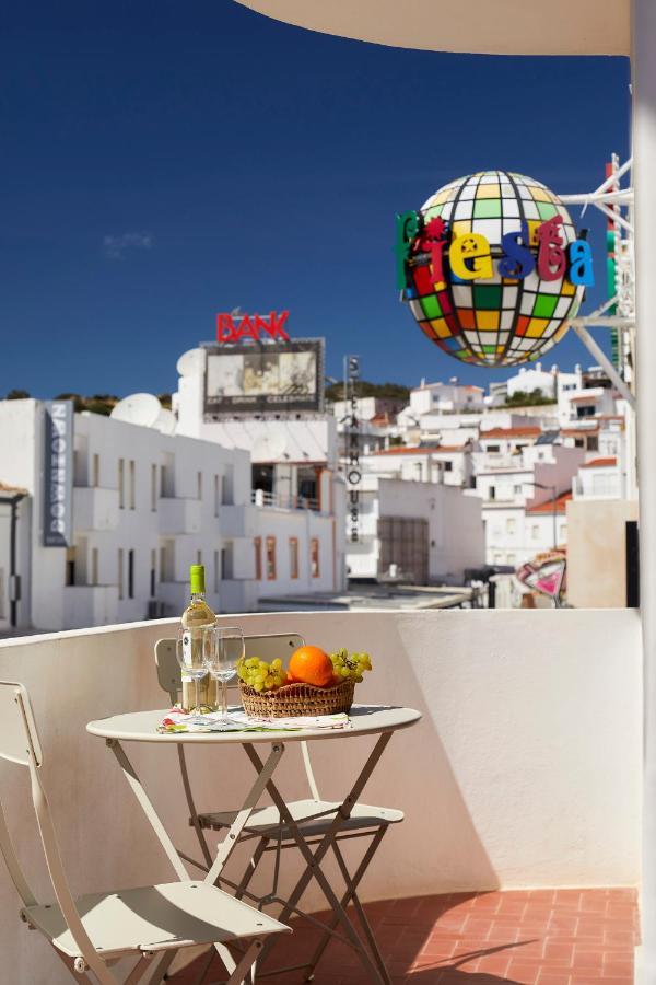 Old Town Apartment *