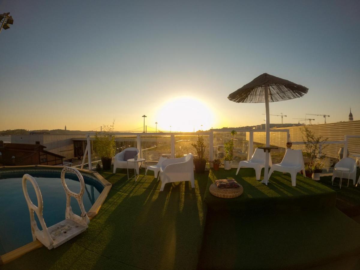 Sunset Destination Hostel *