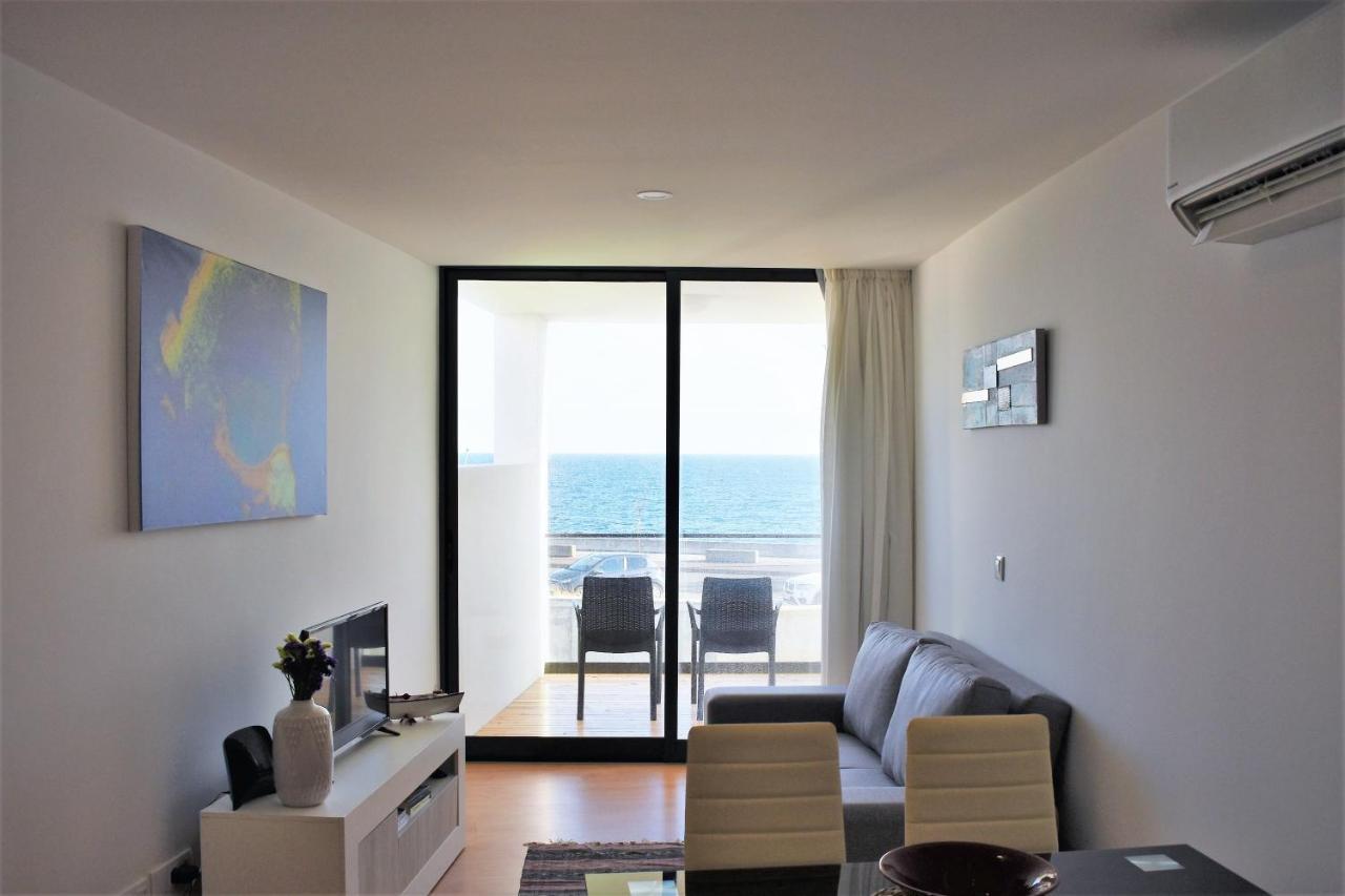 Ocean Blue Apartment *